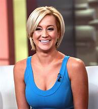 Artist Kellie Pickler